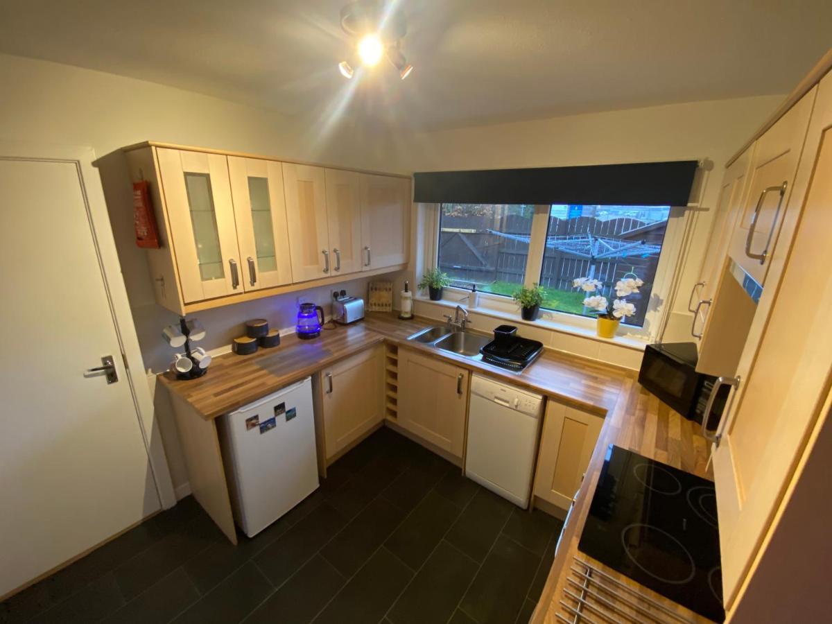 Delightful, central 3 bedroom house with garden. Inverness Buitenkant foto
